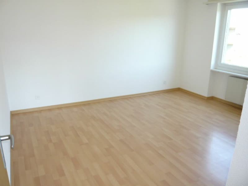 Hindelbank - bel appartement 2 pièces avec vue sur le verdure à louer ! (7)