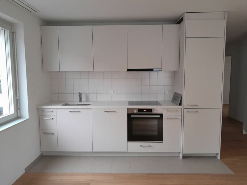 helle 3.5-Zimmerwohnung in Kerzers zu vermieten! (3)