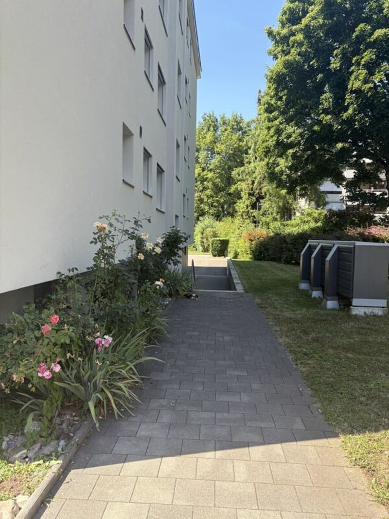 Appartement de 3,5 pièces sans barrieres avec grand balcon à Urtenen-Schönbühl à louer ! (2)