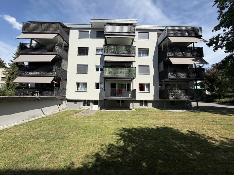 Appartement de 3,5 pièces sans barrières avec grand balcon à Urtenen-Schönbühl à louer ! (1)