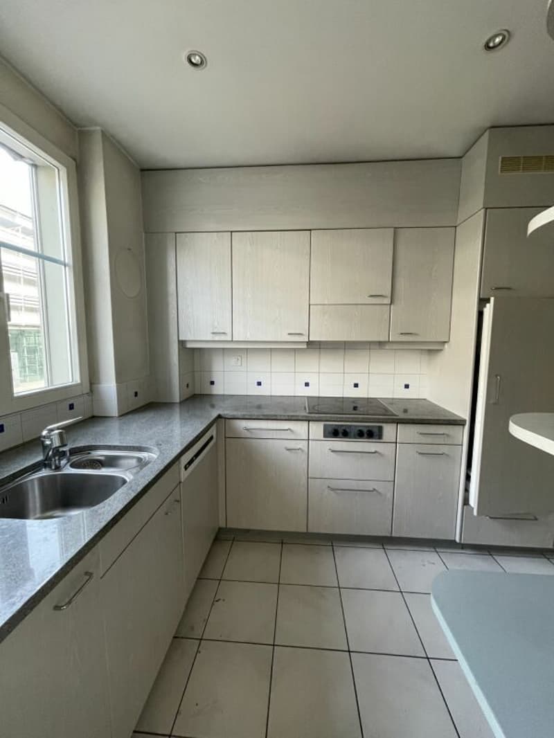 Bern/Eigerplatz - sunny and spacious 5-room apartment for rent! (2)