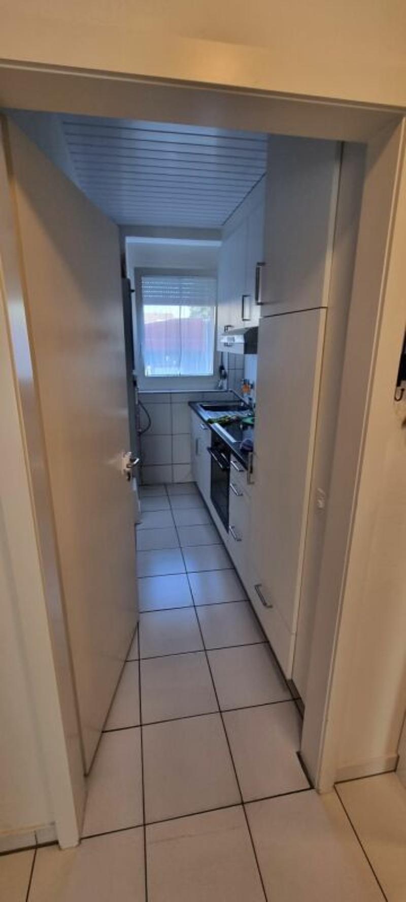 Frisch gestrichene 2.5-Zimmerwohnung in Liebefeld zu vermieten! (3)