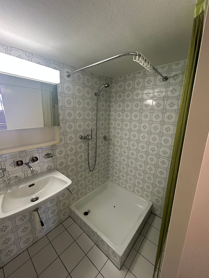 Grand studio au coeur de la vieille ville de Bienne (9)