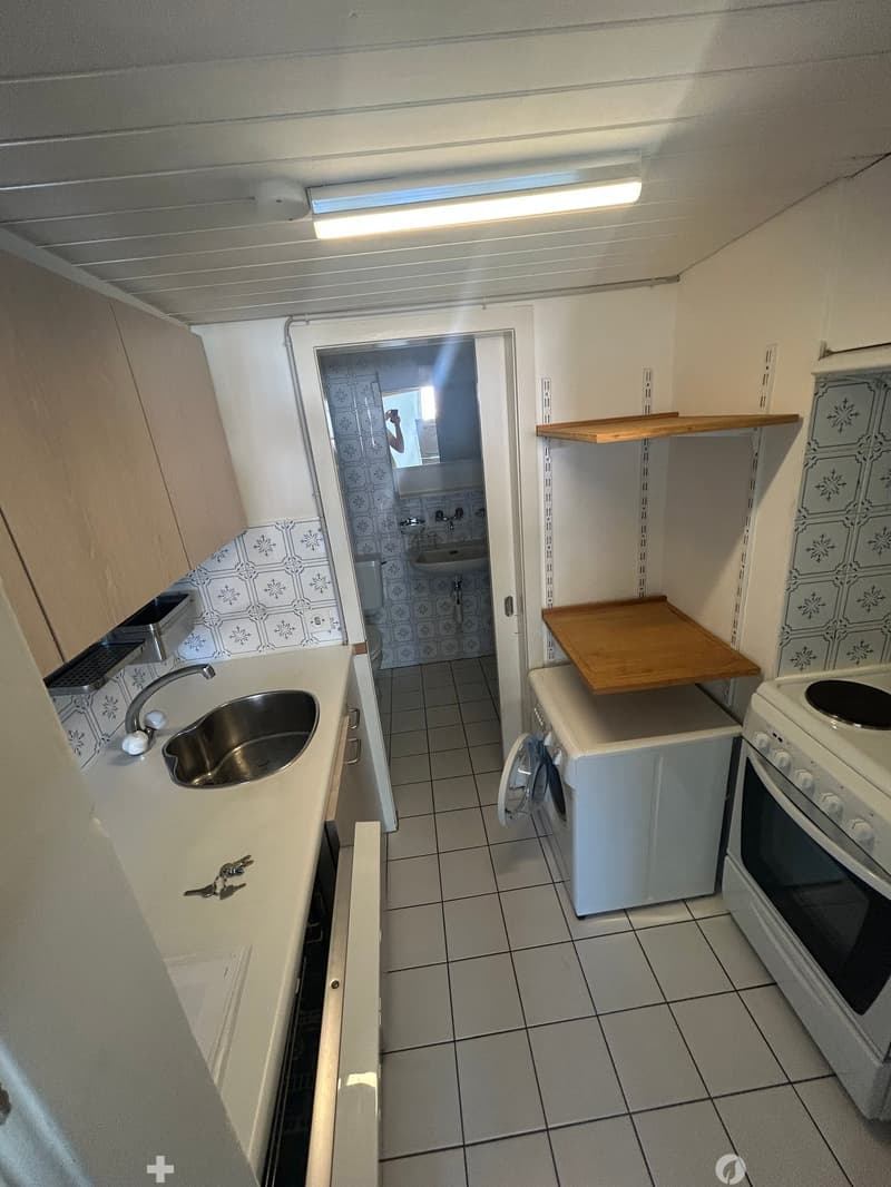 Grand studio au coeur de la vieille ville de Bienne (6)