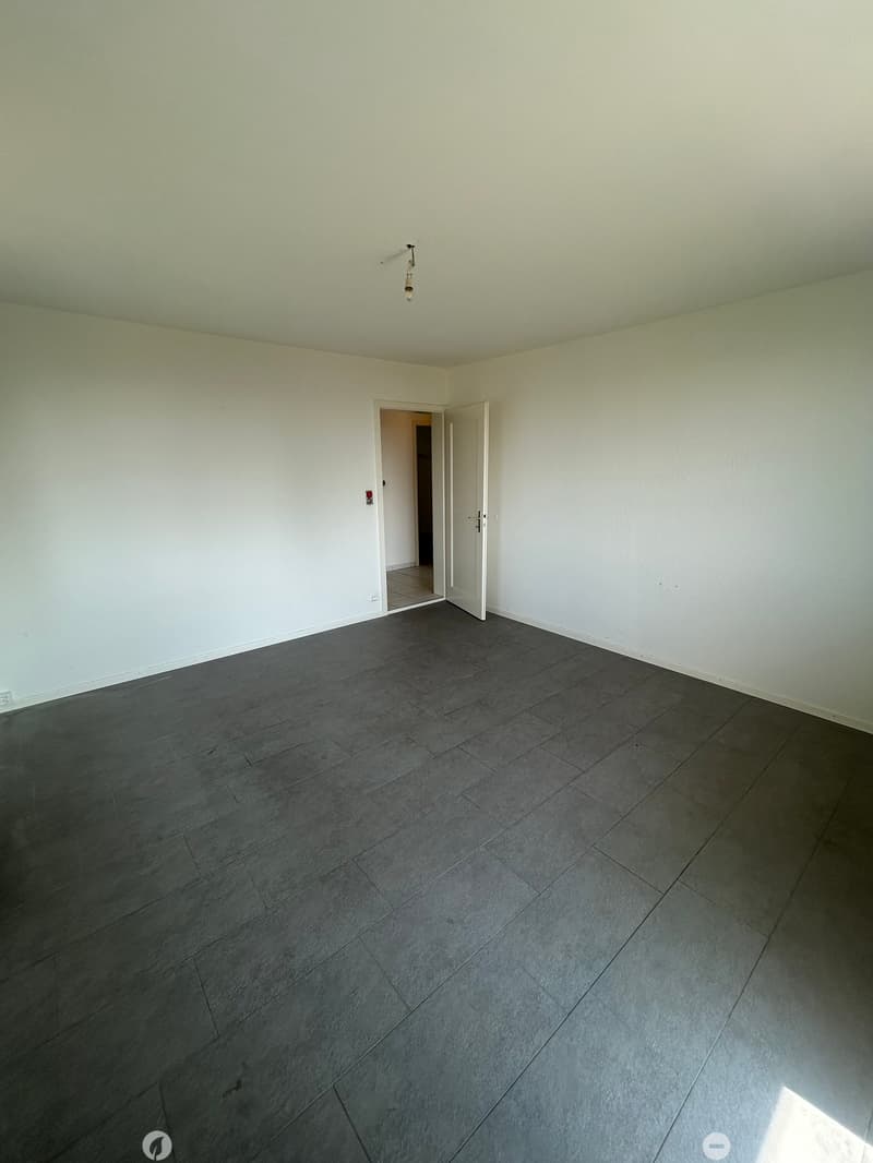 Bel appartement de 3 pièces dans quartier calme à Bienne (5)