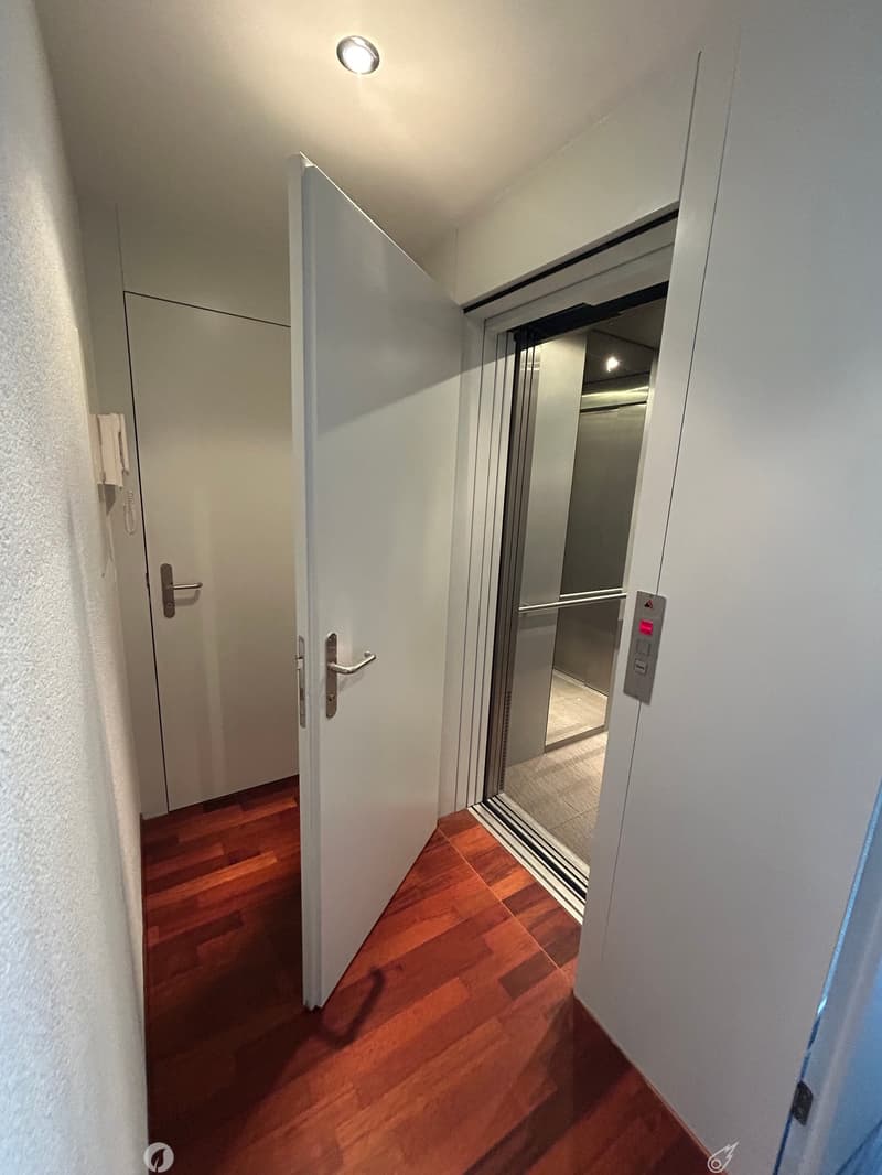 Unique appartement au centre de Bienne avec ascenseur dans l'appartement (4)