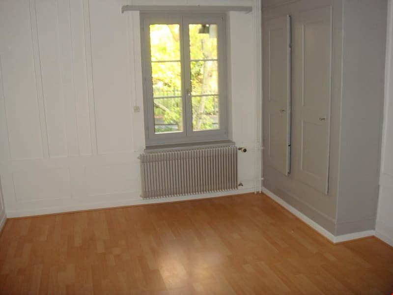 Ampio appartamento di 3 locali al piano rialzato nella città alta! (2)