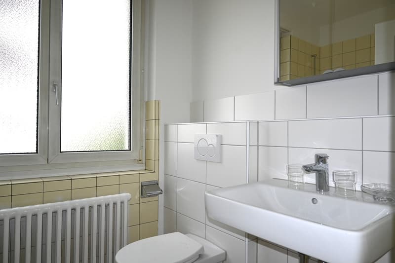 4-bedroom apartment with balcony on the high ground floor in Liebefeld! (7)