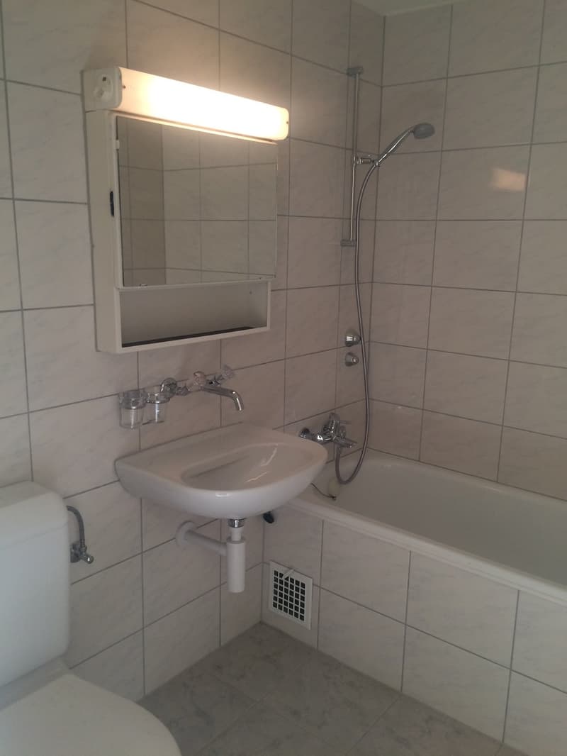 Attraktive sowie Helle 3.5 Zimmerwohnung an ruhiger Lage in Worb! (6)