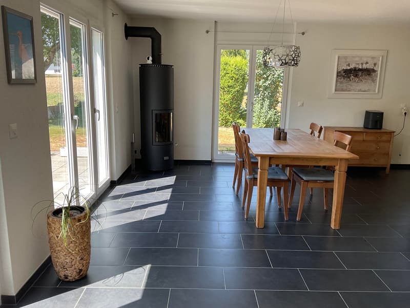 Stilvolles 5½-Zimmer-Einfamilienhaus mit Garten in Hubersdorf (8)