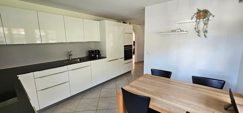 6.5-Zimmer-Einfamilienhaus mit 700m2 Umschwung (7)