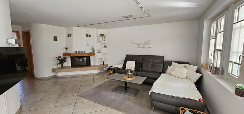 6.5-Zimmer-Einfamilienhaus mit 700m2 Umschwung (6)