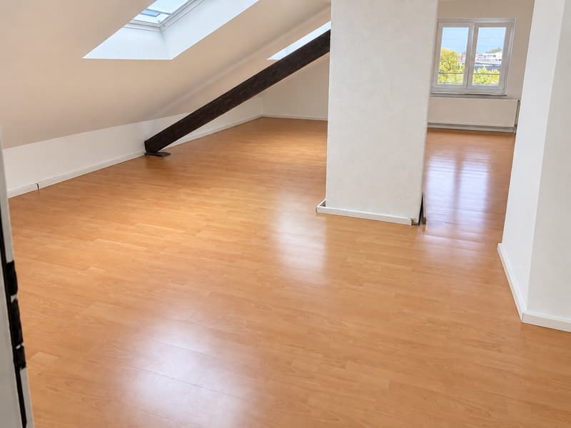 2.5-Zimmer-Dachwohnung in Biberist (1)