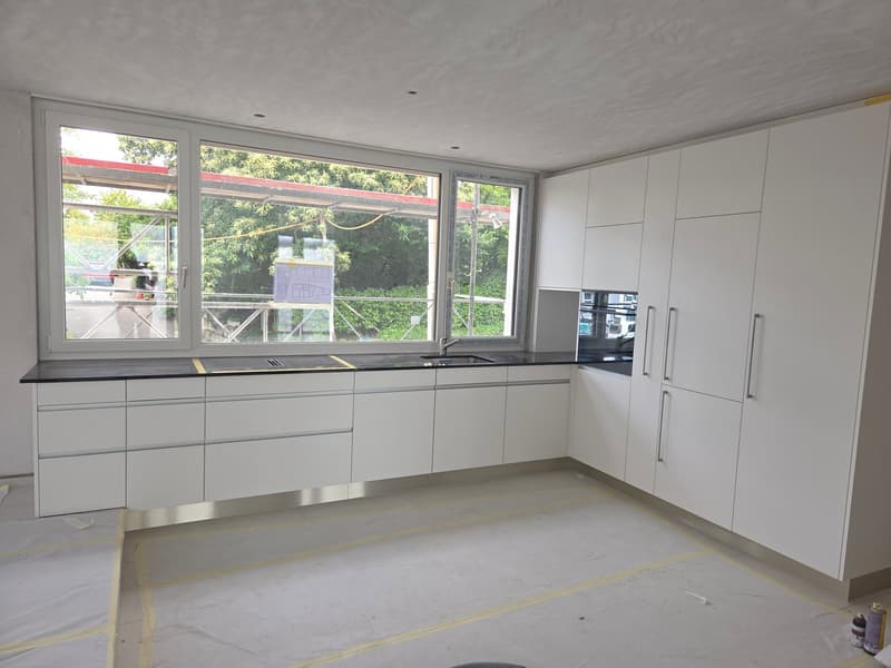 Exklusive 4-Zimmer-Attikawohnung mit Seesicht (8)