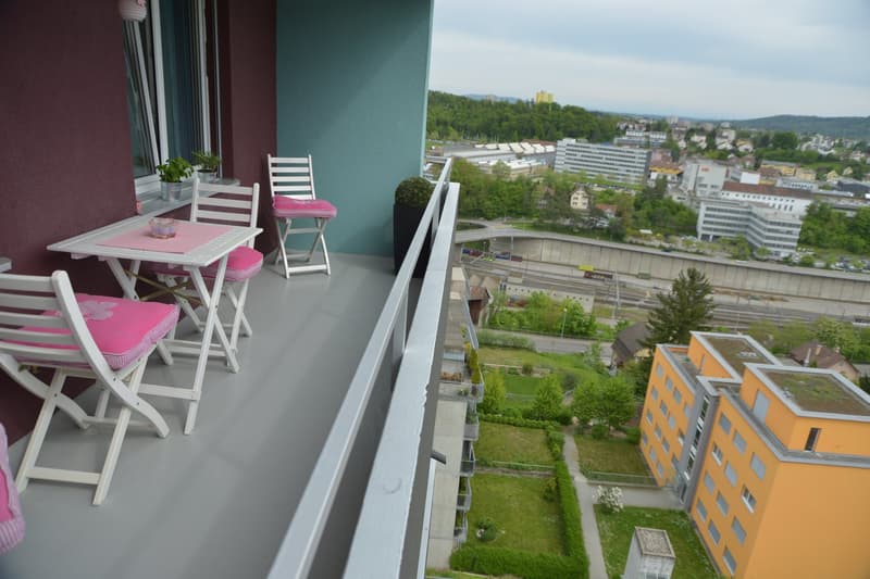 Trendige 2.0-Zimmerwohnung (7)
