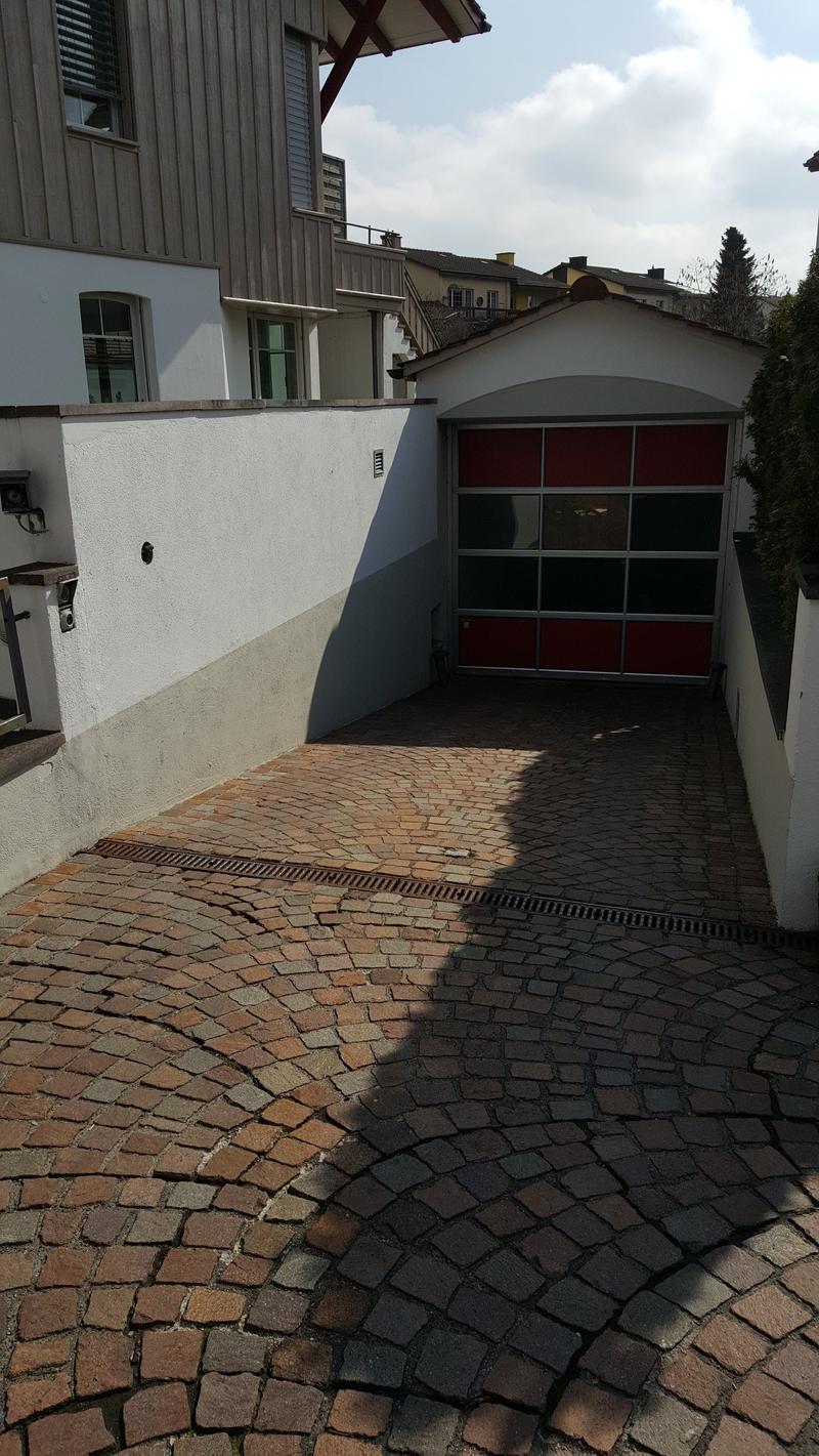 Parking space in a clear underground garage in the village center (2)