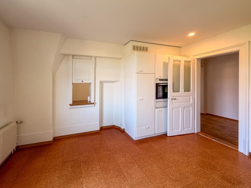 Charmant appartement maisonnette 4 pièces dans un immeuble ancien sur la Südbahnhofstrasse, Berne (10)