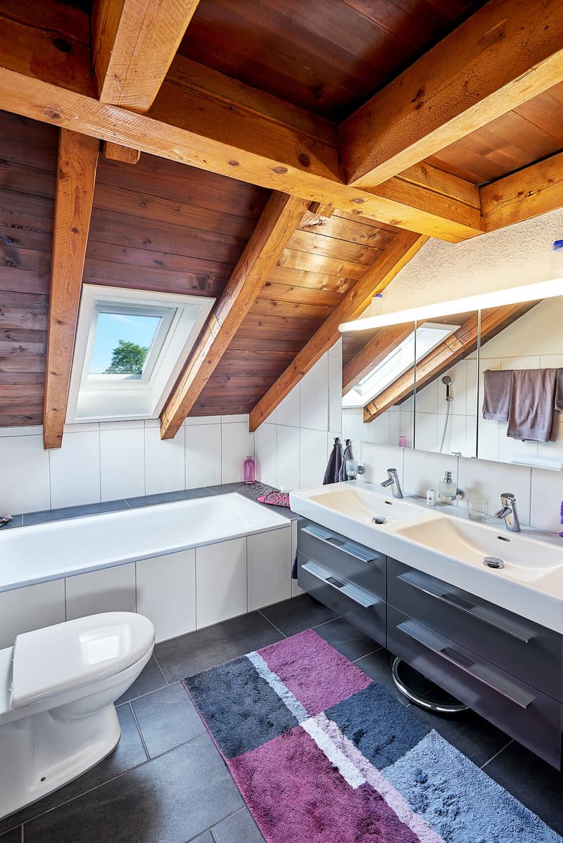 Maisonettewohnung mit grosser Terrasse, Zentrum Niederscherli (11)
