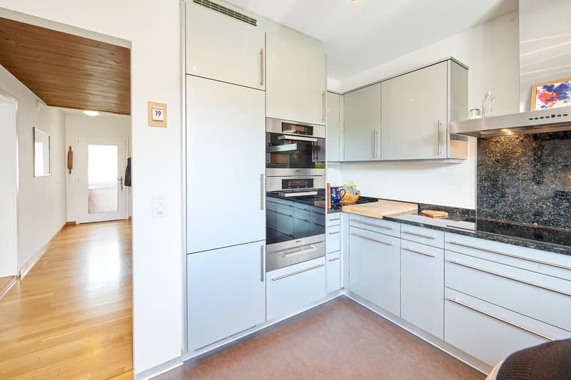 Maisonettewohnung mit grosser Terrasse, Zentrum Niederscherli (4)