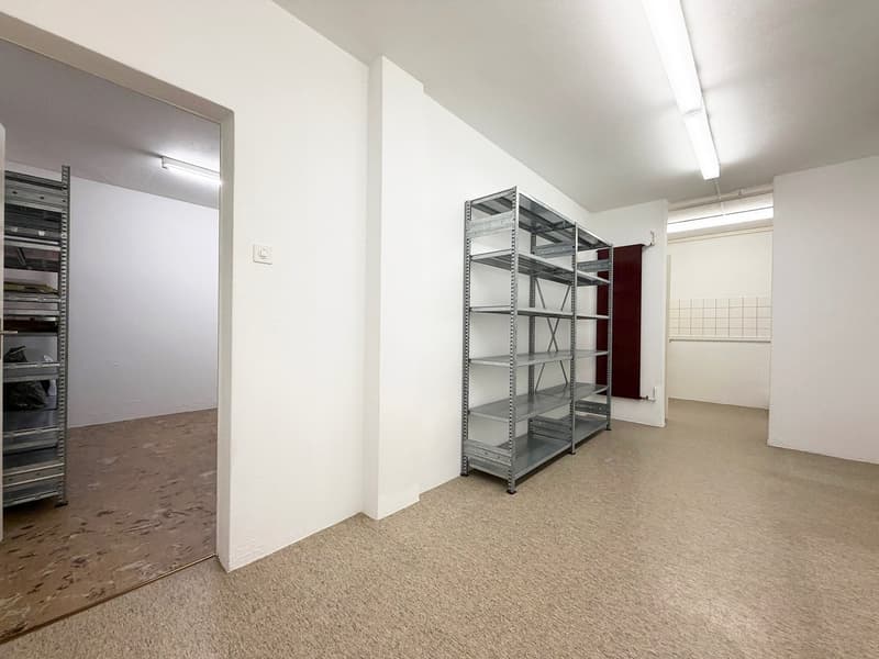 Ladenlokal / Atelier im Zentrum von Niederscherli (9)