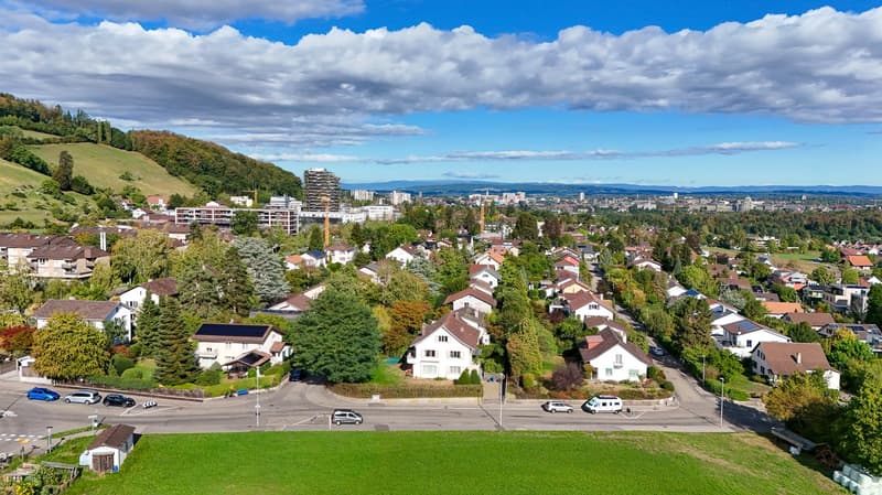 Baulandparzelle mit bestehendem Dreiparteienhaus (15)