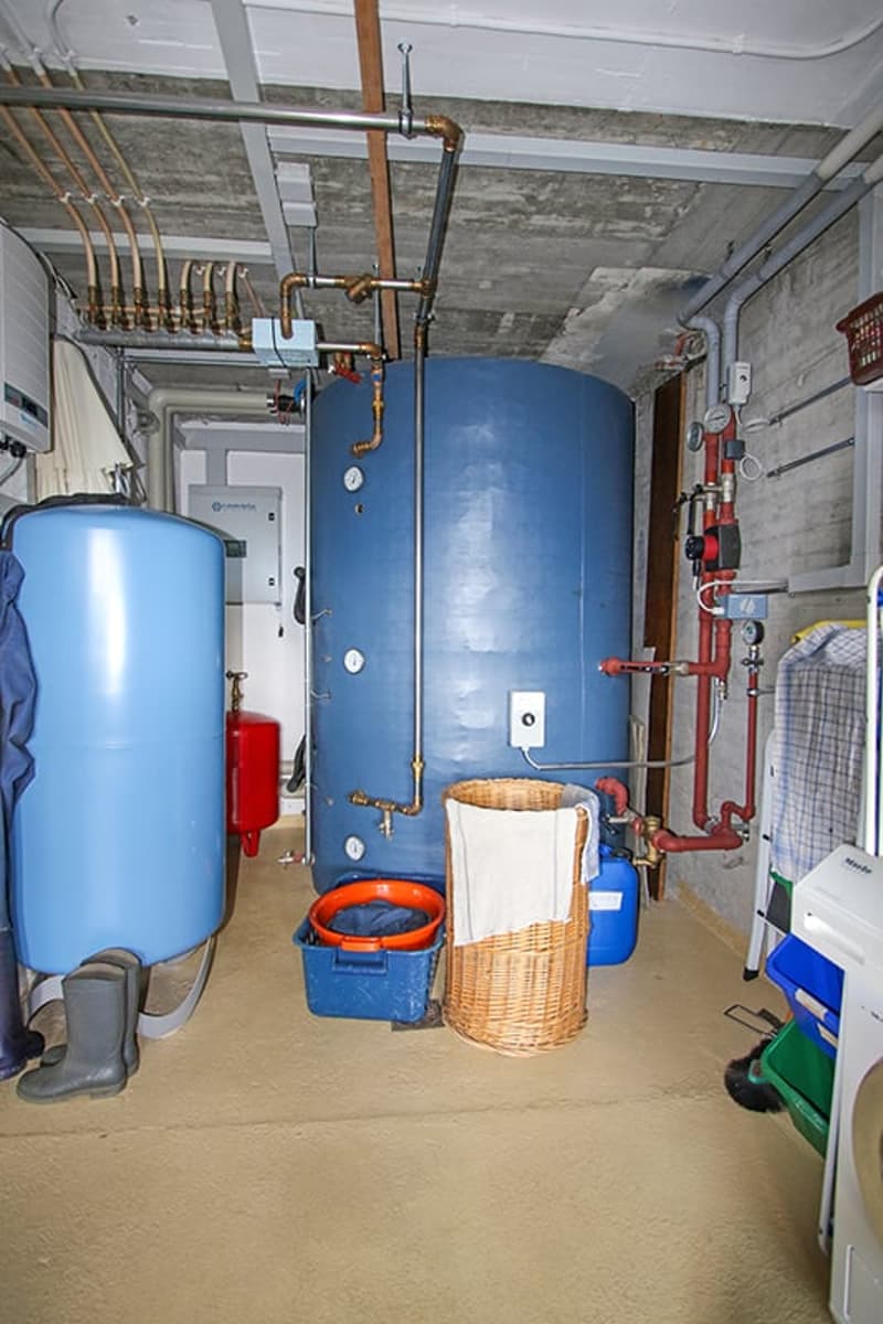 Moderne Heiztechnik inklusive Kombispeicher und Photovoltaikanlage