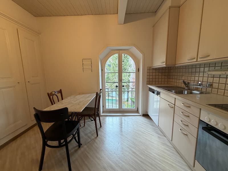Charming 4.5-room attic apartment in historic Bern (10)