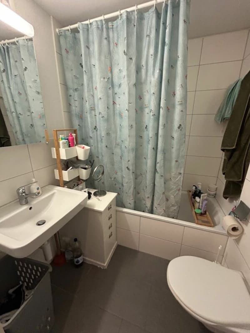Badezimmer mit Badewanne