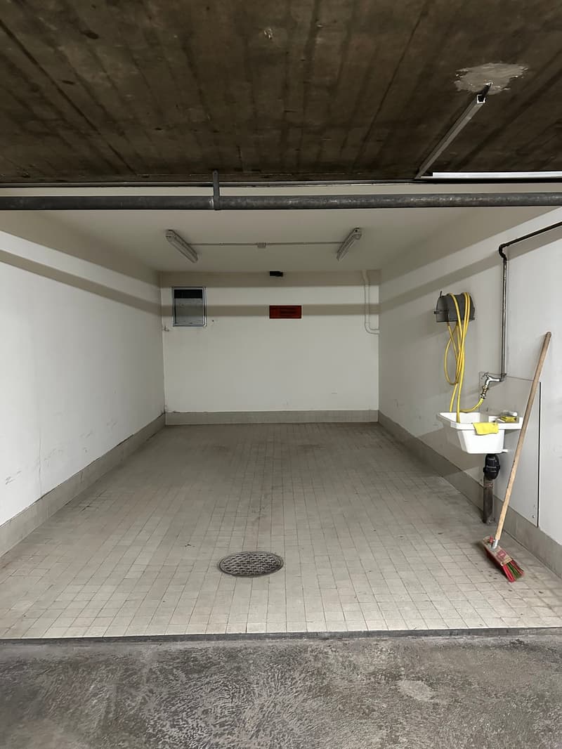 Parking space for rent immediately or by arrangement (3)