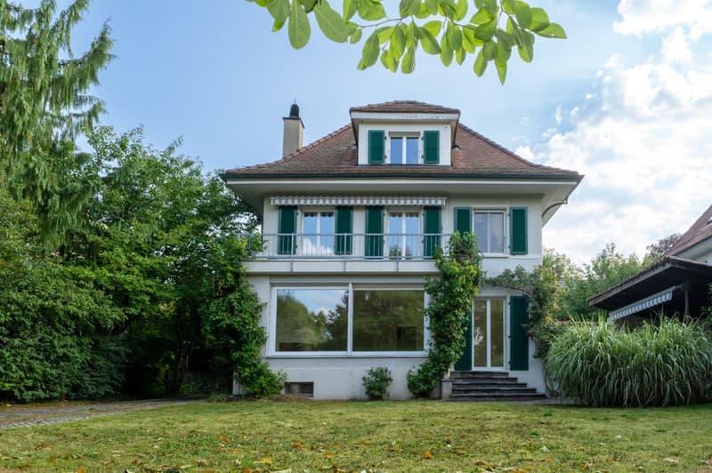 Well-maintained single-family house in a quiet residential area in Bern (1)