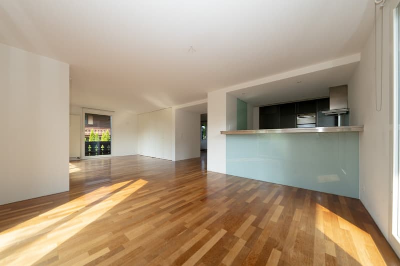 Rustikale Eleganz in Gümligen - freistehendes Chalet mit viel Umschwung (8)