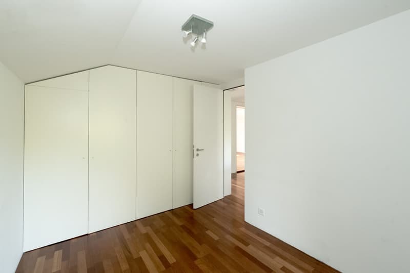 Rustikale Eleganz in Gümligen - freistehendes Chalet mit viel Umschwung (14)