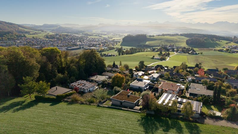 Grüne Oase mit traumhafter Fernsicht - 5.5 Zimmer-Haus in Worb (6)