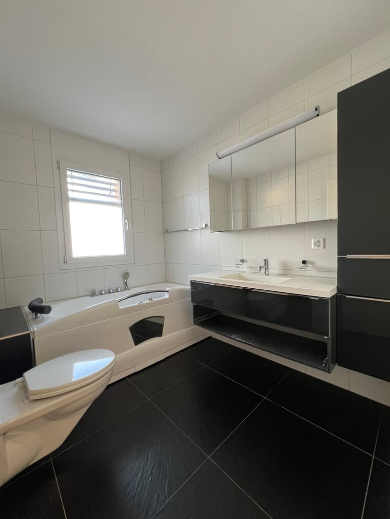 Appartement moderne 3 pièces avec jardin et espace de stationnement ESH dans un environnement calme (7)
