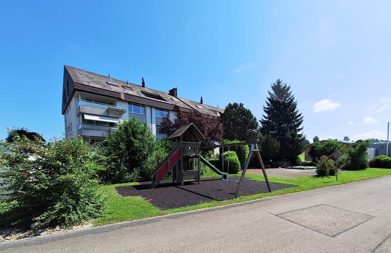Beautiful attic apartment with chimney, quiet and yet central (3)