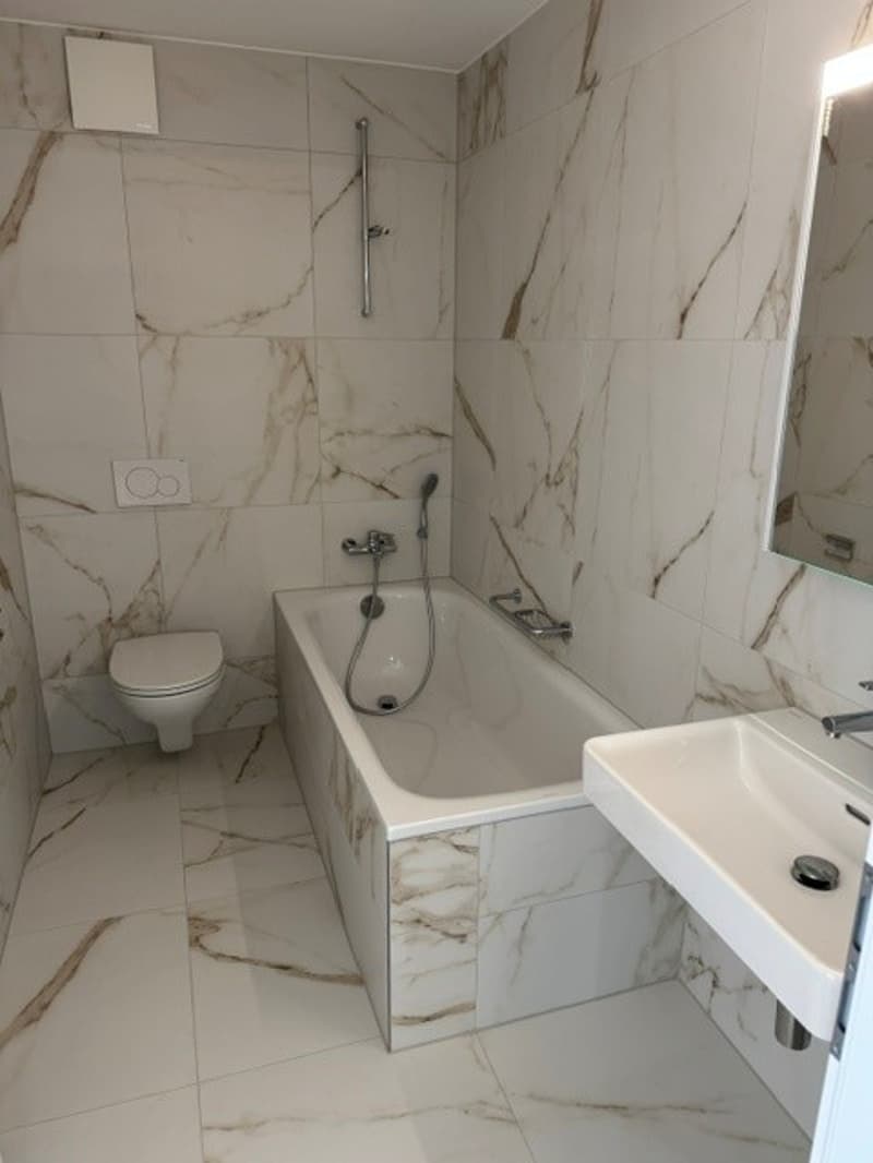 Charmant appartement à mansarde de 3,5 pièces à Huttwil, grand balcon, nouvel immeuble, première occupation (12)