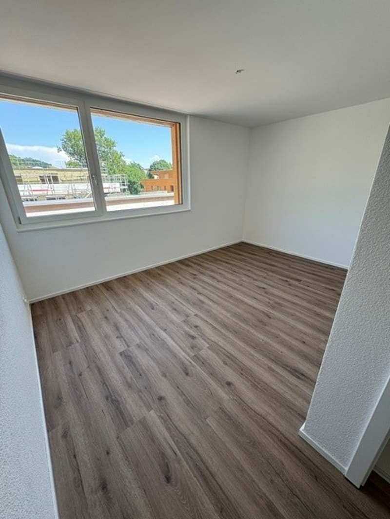 Charmant appartement à mansarde de 3,5 pièces à Huttwil, grand balcon, nouvel immeuble, première occupation (11)