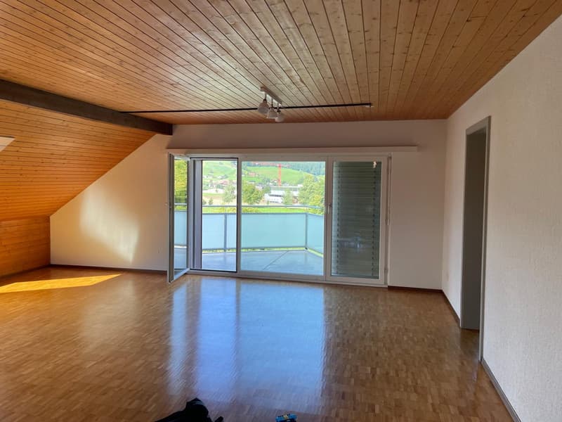 Gemütliche 3.5-Zimmer-Wohnung mit Balkon (1)