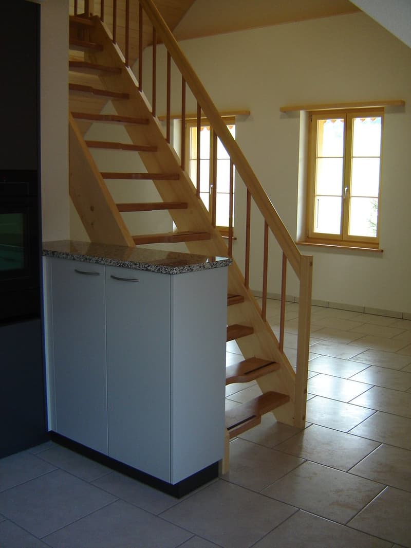 Charmante 2.5-Zimmer-Dachwohnung mit Galerie in Dürrenroth (4)