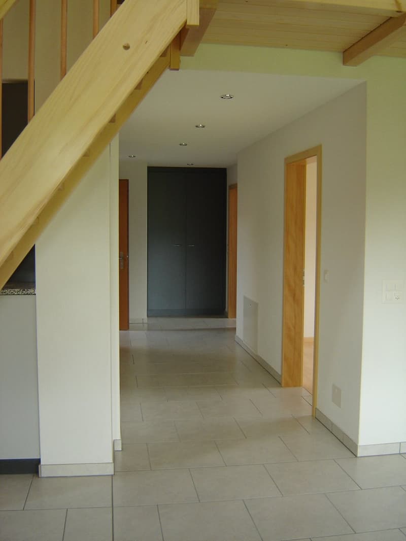 Charmante 2.5-Zimmer-Dachwohnung mit Galerie in Dürrenroth (6)