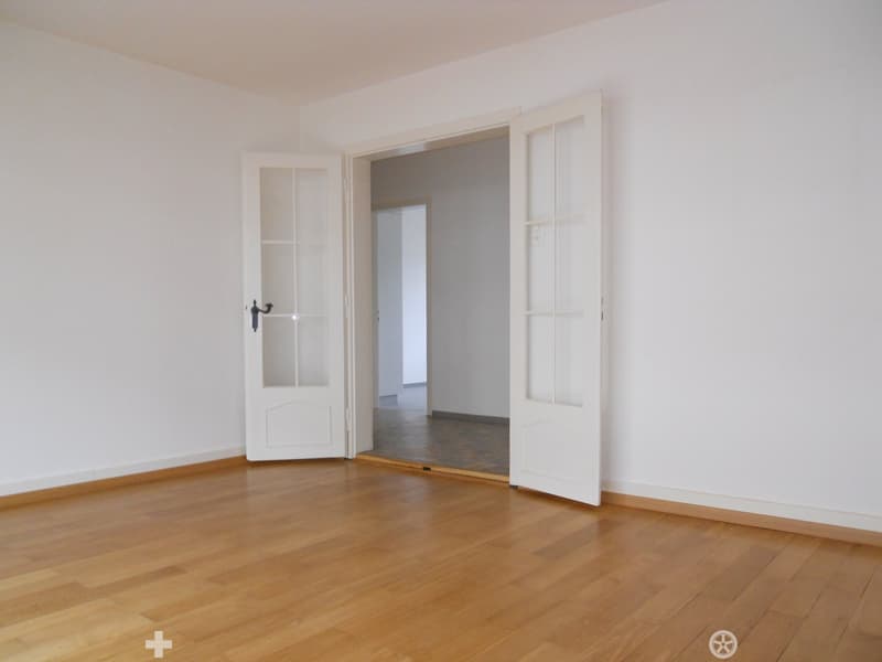 Charmante 3.5-Zimmer-Wohnung mit Balkon in Biel (7)
