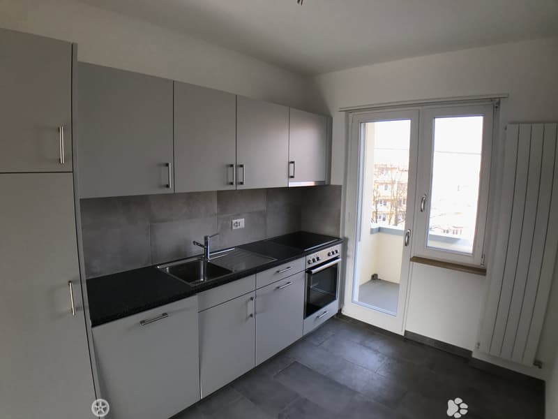 Wohnküche mit Balkon