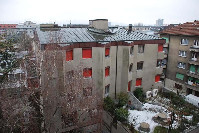 Grosszügige 4.5-Zimmer-Wohnung mit Balkon (13)