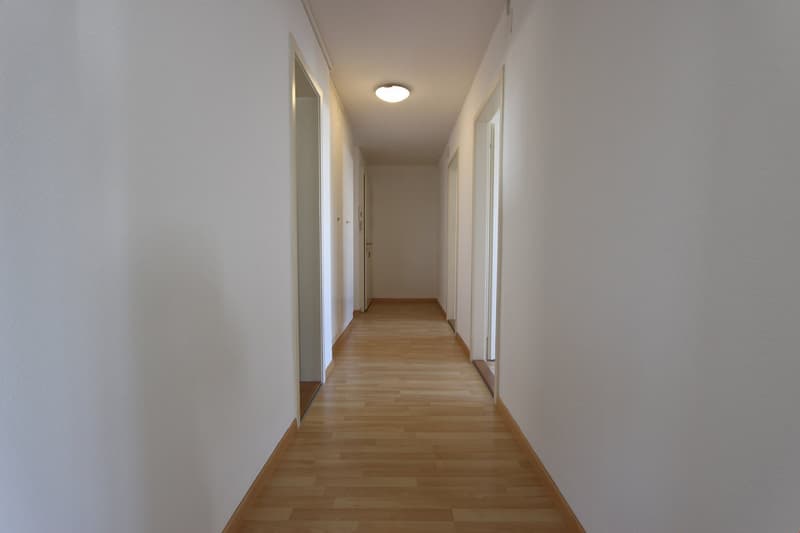 Korriodor mit Einbauschränken