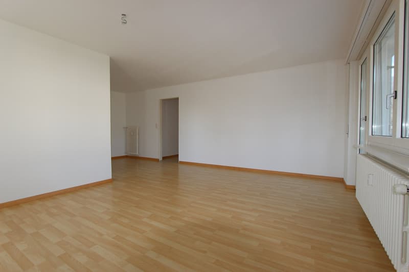 Wohnen mit Essecke hinten links