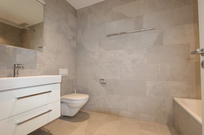 Badezimmer mit Badewanne