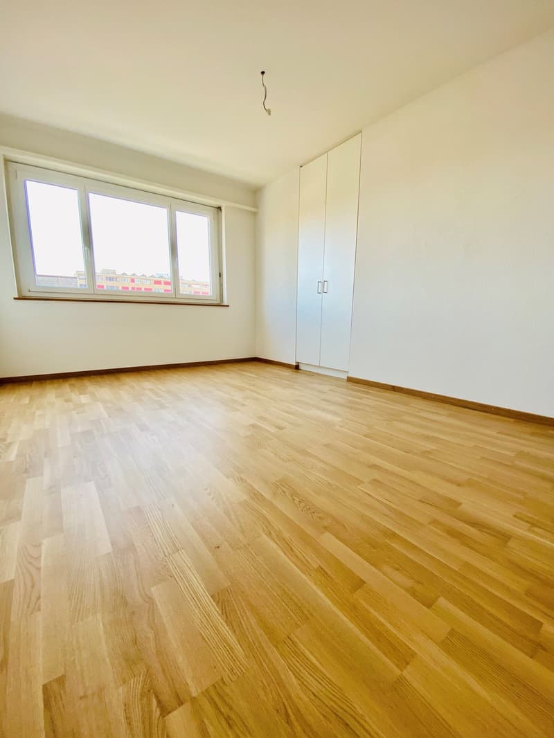 Schlafzimmer mit Einbauschrank