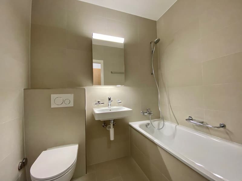 Badezimmer mit Badewanne