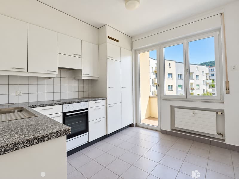 Küche mit Balkon