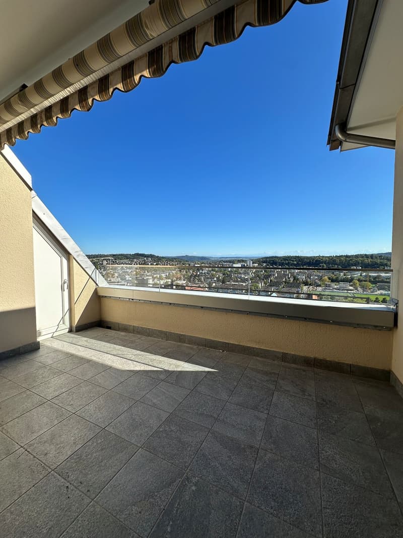 Charmante 5-Zimmer-Wohnung mit Panoramablick (13)
